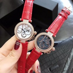CARTIER-- 卡地亚最新款水壶爆款系列！✨独特镶钻贝母清晰阿拉伯数字，水壶把头锁精巧别致，镶嵌施华洛世奇水钻表壳，镜面持久耐磨，瑞士石英机芯，走时精准，尺寸32MM，唯心所爱非你莫属！映射着夏日给予你的精彩时光