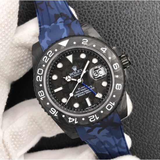 劳力士Rolex Daytona翡翠夜光全碳纤维GMT横空出世 这款获得天文台认证的首款全碳纤维GMT搭载2836全自动机械 蓝宝石抗刮损水晶镜面 碳纤维字面 完美复刻 原装同步橡树胶带 原装扣 更加柔软舒适 方便佩戴 爱不释手的劳力士GMT 品不完的一劳永逸!!! 劳力士Rolex Daytona翡翠夜光全碳纤维GMT横空出世 这款获得天文台认证的首款全碳纤维GMT搭载2836全自动机械 蓝宝石抗刮损水晶镜面 碳纤维字面 完美复刻 原装同步橡树胶带 原装扣 更加柔软舒适 方便佩戴 爱不释手的劳力士GMT 品不完的一劳永逸!!!