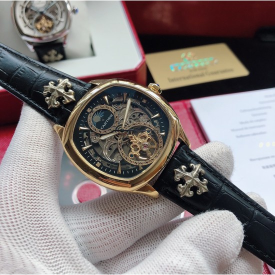 品牌:卡地亚-CARTIER D6 精品男士腕表,简约三针搭配12字位日月镂空方形设计,316精钢表壳,全自动机械机芯,尺寸:43m厚12mm,顶级316精钢钢带,装配原装按扣 A级水晶镜面 三杰精致推荐男士机械腕表 SJ为你精心挑选超真实实物图拍摄 品牌:卡地亚-CARTIER D6 精品男士腕表,简约三针搭配12字位日月镂空方形设计,316精钢表壳,全自动机械机芯,尺寸:43m厚12mm,顶级316精钢钢带,装配原装按扣 A级水晶镜面 三杰精致推荐男士机械腕表 SJ为你精心挑选超真实实物图拍摄