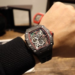理查德米勒 Richard Mille⌚️碳纤维壳43*50毫米 一如既往防水胶带配原装折叠扣 极具个性与夸张的表壳表盘设计只为遇见个性独特的你 一如既往的酷 !