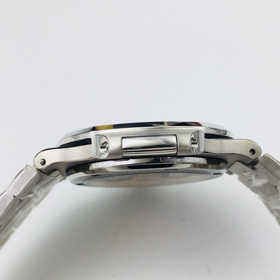 【PFF Factory新势力 新力作】V4最高升级版本 最高复刻 百达.翡丽PATEK PHILIPPE 优雅运动系列5711/1A鹦鹉螺!PFF震撼出品!钢表之王!1⃣️【机芯】全网最佳解毒方案,搭配百达.翡丽9015机改Cal.324自动上链一体机芯!精准稳定!2⃣️【表带】定制级人体工程学表带,钢带中珠是钻石型的,与正品相结合。3⃣️【尺寸】表壳尺寸40毫米,厚度仅9.0毫米,也与原装最接近。【PFF Factory】匠心之作 欢迎您的品鉴! 【PFF Factory新势力 新力作】V4最高升级版本 最高复刻 百达.翡丽PATEK PHILIPPE 优雅运动系列5711/1A鹦鹉螺!PFF震撼出品!钢表之王!1⃣️【机芯】全网最佳解毒方案,搭配百达.翡丽9015机改Cal.324自动上链一体机芯!精准稳定!2⃣️【表带】定制级人体工程学表带,钢带中珠是钻石型的,与正品相结合。3⃣️【尺寸】表壳尺寸40毫米,厚度仅9.0毫米,也与原装最接近。【PFF Factory】匠心之作 欢迎您的品鉴!