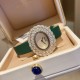 伯爵-PIAGET 全新高级珠宝系列,18K白金.玫瑰金,镶饰两圈马眼型切割美钻一圈22颗(约3.84克拉)-共44颗高级珠宝制作的一大挑战;钻石散发的耀眼光芒,皮带采用轻柔的缎面材质,与钻石造型形成优雅对比。原装尺寸31 X37 mm 伯爵-PIAGET 全新高级珠宝系列,18K白金.玫瑰金,镶饰两圈马眼型切割美钻一圈22颗(约3.84克拉)-共44颗高级珠宝制作的一大挑战;钻石散发的耀眼光芒,皮带采用轻柔的缎面材质,与钻石造型形成优雅对比。原装尺寸31 X37 mm