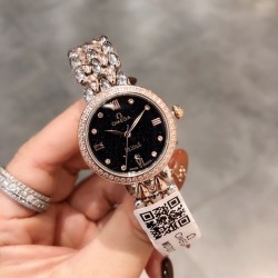 欧米茄 水滴款 一比一石英进出口机芯，尺寸28mm ，表带 形状效果 立体，堪比原装      欧米茄闪耀呈现碟飞典雅系列Dewdrop同轴腕表，完美捕捉大自然中灵动蝴蝶的那份神秘而优雅的气质，为碟飞家族再添浪漫的女性韵味