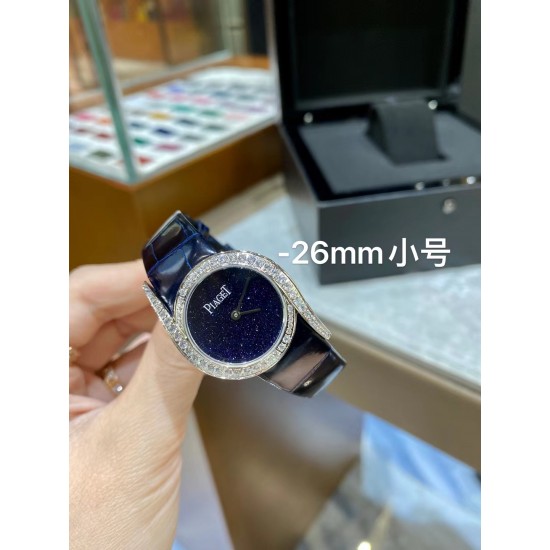 RF厂伯爵新款小号26mm。Limelight Gala系列的女性钻石手表是绝对诱惑的标志,表盘独特的6与9的造型,混合艺术,设计和珠宝,他们赞扬充满活力和大胆女性气质。在伯爵的眼里,每一位演绎人生故事的女主角,都注定拥有出众魅力!别出心裁,不断进阶超越。尺寸26mm 机芯:瑞士朗达机芯 玻璃:蓝宝石镜面 皮带:美洲鳄鱼皮 RF厂伯爵新款小号26mm。Limelight Gala系列的女性钻石手表是绝对诱惑的标志,表盘独特的6与9的造型,混合艺术,设计和珠宝,他们赞扬充满活力和大胆女性气质。在伯爵的眼里,每一位演绎人生故事的女主角,都注定拥有出众魅力!别出心裁,不断进阶超越。尺寸26mm 机芯:瑞士朗达机芯 玻璃:蓝宝石镜面 皮带:美洲鳄鱼皮