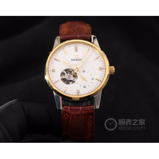 【品牌】：OMEGA 欧米茄【机芯】：全自动机械机芯【材料】：矿物质超强镜面【尺寸】：直径40mm厚12mm！