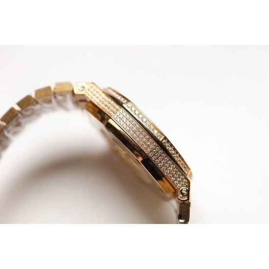 (K8新品)爱彼Audemars Piguet 皇家橡树系列 26320ST 26320BA 26320OR 钻石手表 搭载316L不锈精钢表壳 实心厚重钢带精选进口奥地利水钻 光彩闪耀 采用进口VK石英跑秒机芯 精准计时 耗时11个月 多功能钻石精装手表 尺寸42mm 重量170g (K8新品)爱彼Audemars Piguet 皇家橡树系列 26320ST 26320BA 26320OR 钻石手表 搭载316L不锈精钢表壳 实心厚重钢带精选进口奥地利水钻 光彩闪耀 采用进口VK石英跑秒机芯 精准计时 耗时11个月 多功能钻石精装手表 尺寸42mm 重量170g