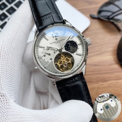 实物拍摄品牌：江诗丹顿 -Vacheron Constantin类型：[酷]男士腕表表壳：316精钢（做工优质）表带：进口真牛皮/316精钢（两种可选）机芯：高级定制全自动机械机芯（走时稳定）玻璃：高级强化镀膜镜面尺寸：直径41mm，厚度12.5mm