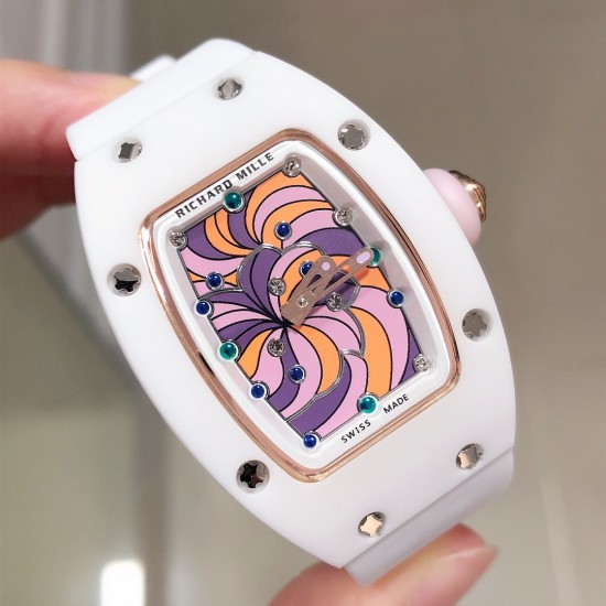 最新理查珐琅棉花糖理查德米勒 RichardMille 珐琅棉花糖 最新爆款 bon bon系列最稀有的作品!克服传统工艺打破模式!钟表最受尊敬的技术之一。不是所有人的嫁妆,棉花糖运动曲线和颜色,它们是诱人的。有了理查德米勒,实现了把棉花糖戴在你的手腕上!白色陶瓷加上黄粉绿搪瓷表盘,RM-07柔和的颜色创造了一个组合...甜蜜!糖果店的一次旅行,一个让人难以置信的艺术品。你会戴上它吗? 最新理查珐琅棉花糖理查德米勒 RichardMille 珐琅棉花糖 最新爆款 bon bon系列最稀有的作品!克服传统工艺打破模式!钟表最受尊敬的技术之一。不是所有人的嫁妆,棉花糖运动曲线和颜色,它们是诱人的。有了理查德米勒,实现了把棉花糖戴在你的手腕上!白色陶瓷加上黄粉绿搪瓷表盘,RM-07柔和的颜色创造了一个组合...甜蜜!糖果店的一次旅行,一个让人难以置信的艺术品。你会戴上它吗?
