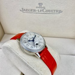 JAEGER-LECOULTRE积家女款RENDEZ-VOUS约会系列。尺寸：29mm搭载日本进口全自动机械机芯  正品版本机芯主版  功能：日夜星晨、时分秒显示功能 ，展现出昼的灿烂与夜的浪漫(刚刚的相遇，[玫瑰]刚刚的缘分，[爱心]刚刚的时间，愿幸福快乐与您相伴)