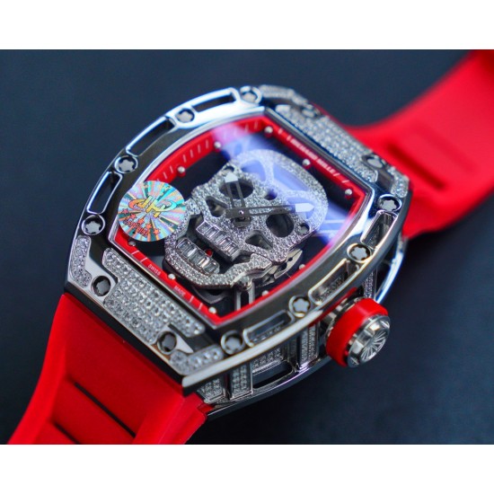 理查德米勒 RICHARD MILLE 最新升級特别版 抛光亮壳 让你体验最亮鬼头 带出最经典的RM052鬼头经典传奇 永不落后 镂空骷髅头腕表.骷髅头轮廓突出,造型霸气不羁,具有震撼人心的魅力。搭配艳耀色彩的真皮轻便表带,更拉风,更前卫。缤纷盛夏,换上短袖T恤的你,腕间搭上鲜艳的表款,是不是很吸睛?尺寸43x50mm ⚠️请认准独家品质 理查德米勒 RICHARD MILLE 最新升級特别版 抛光亮壳 让你体验最亮鬼头 带出最经典的RM052鬼头经典传奇 永不落后 镂空骷髅头腕表.骷髅头轮廓突出,造型霸气不羁,具有震撼人心的魅力。搭配艳耀色彩的真皮轻便表带,更拉风,更前卫。缤纷盛夏,换上短袖T恤的你,腕间搭上鲜艳的表款,是不是很吸睛?尺寸43x50mm ⚠️请认准独家品质