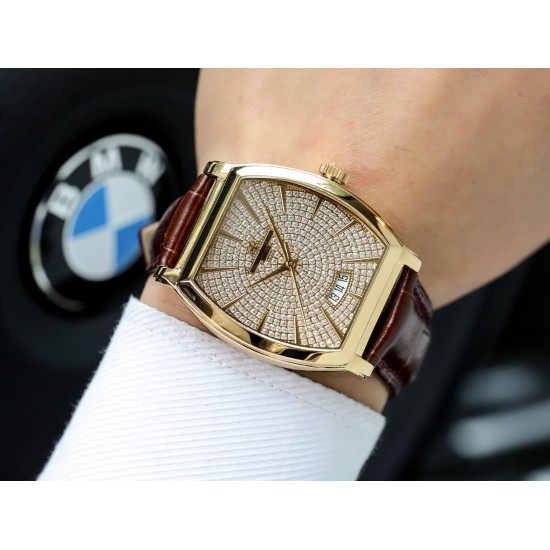 【品牌】:江诗丹顿(Vacheron Constantin )满天星系列【系列】:酒桶形马耳他 满天星【款式】:男士多功能腕表 【机芯】:原装进口西铁城全自动机械机芯 承载着高级制表新领域【玻璃】:蓝宝石【表带】:316精钢/原装精钢扣【表壳】:316精钢。 表盘直径:长40mm,宽37mm,厚10mm精美的曲线造就完美和谐的独特造,请认准机芯认准质量!(专注原装新机) 【品牌】:江诗丹顿(Vacheron Constantin )满天星系列【系列】:酒桶形马耳他 满天星【款式】:男士多功能腕表 【机芯】:原装进口西铁城全自动机械机芯 承载着高级制表新领域【玻璃】:蓝宝石【表带】:316精钢/原装精钢扣【表壳】:316精钢。 表盘直径:长40mm,宽37mm,厚10mm精美的曲线造就完美和谐的独特造,请认准机芯认准质量!(专注原装新机)
