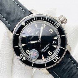 ZF Factory典藏精品【雄浑宽厚，大家风范】宝珀超级夜光，宽厚的表壳设计，优雅的蓝宝石表圈，成就潜水鼻祖！是一款难得的腕表！1⃣️【技术难点】采用蓝宝石打造的表圈口是腕表最有价值的部分，蓝宝石的硬度相当，脆点诡异，十分难处理，要达到原装灵气逼人且纤薄有力的效果，成品率只能控制在3到5层左右。2⃣️【精髓所在】霸气侧漏的表壳做工十分精湛，每一道抛光或是拉丝，都经过ZF制表师耐心的处理。确保效果和神韵都能和正品相随。ZF出品，必属精品。50寻，您值得拥有！