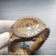 劳力士ROLEX R40 SF Factory 新款Oyster Perpetual Pearlmaster 39(蚝式恒动Pearlmaster 39)腕表,堪为宝石镶嵌腕表系列之瑰宝。 永恒黄金腕表镶嵌最珍稀的钻石,充分展现劳力士在宝石镶嵌方面的非凡技艺。品牌:Rolex劳力士系列:蚝式恒动腕表机芯:全自动机械表带:镶钻精钢表链尺寸:43.5 x 13mm材料:316精钢+蓝宝石玻璃 三杰精致推荐男士机械腕表 SJ为你精心打造超真实实物图拍摄 劳力士ROLEX R40 SF Factory 新款Oyster Perpetual Pearlmaster 39(蚝式恒动Pearlmaster 39)腕表,堪为宝石镶嵌腕表系列之瑰宝。 永恒黄金腕表镶嵌最珍稀的钻石,充分展现劳力士在宝石镶嵌方面的非凡技艺。品牌:Rolex劳力士系列:蚝式恒动腕表机芯:全自动机械表带:镶钻精钢表链尺寸:43.5 x 13mm材料:316精钢+蓝宝石玻璃 三杰精致推荐男士机械腕表 SJ为你精心打造超真实实物图拍摄