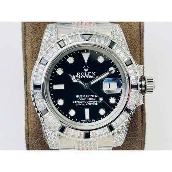 【VRS Factory2022墙裂推荐 市场最高版本】奢华大作,劳力士Rolex SUB潜航者后镶钻定制版!是奢华闪耀与永不退色的融合,更是经典潮流的不二之选!1⃣️【表壳】直径40MM。每一颗钻石/彩宝均来自奥地利(施华洛世奇原产地)经过严格的筛选,确保颜色,大小,火彩统一,专业珠宝镶嵌师精心镶嵌。2⃣️【表带】跟官网同步,904L蚝式钢完美还原坚固耐用的优良血统,效果可媲美原装。3⃣️【机芯】采用复刻界的机芯之王——搭配3135自动上旋机芯。VRS Factory匠心力作 敬请各路表友品鉴! 【VRS Factory2022墙裂推荐 市场最高版本】奢华大作,劳力士Rolex SUB潜航者后镶钻定制版!是奢华闪耀与永不退色的融合,更是经典潮流的不二之选!1⃣️【表壳】直径40MM。每一颗钻石/彩宝均来自奥地利(施华洛世奇原产地)经过严格的筛选,确保颜色,大小,火彩统一,专业珠宝镶嵌师精心镶嵌。2⃣️【表带】跟官网同步,904L蚝式钢完美还原坚固耐用的优良血统,效果可媲美原装。3⃣️【机芯】采用复刻界的机芯之王——搭配3135自动上旋机芯。VRS Factory匠心力作 敬请各路表友品鉴!