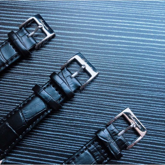 【品牌】江诗丹顿-Vacheron Constantin 【类型】男士腕表 B7 【机芯】全自动机械机芯【材质】316L精钢表壳【表带】真皮表带/钢带(可选)【表镜】矿物强化玻璃镜面 【尺寸】直径42mm 厚度13mm【特性】飞轮精选大三针机械男表、独特魅力、非凡气势! 三杰精致推荐男士机械腕表 SJ为你精心设计超真实实物图拍摄 【品牌】江诗丹顿-Vacheron Constantin 【类型】男士腕表 B7 【机芯】全自动机械机芯【材质】316L精钢表壳【表带】真皮表带/钢带(可选)【表镜】矿物强化玻璃镜面 【尺寸】直径42mm 厚度13mm【特性】飞轮精选大三针机械男表、独特魅力、非凡气势! 三杰精致推荐男士机械腕表 SJ为你精心设计超真实实物图拍摄