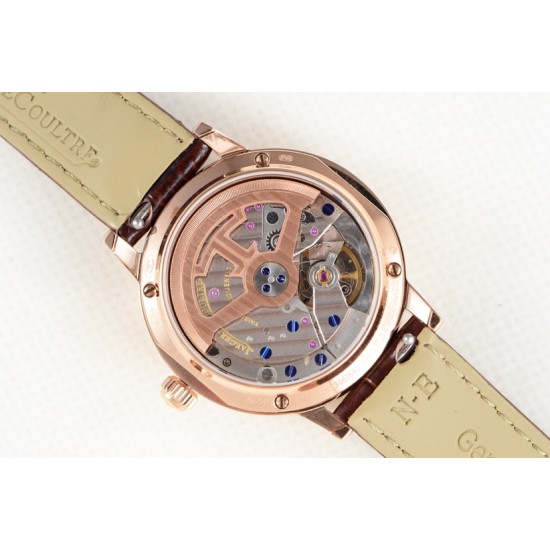 JL Factory最新力作 原版复刻 Jaeger-LeCoultre☘️积家Rendez-VousMoon月相腕表女神必备腕表,精钢/玫瑰金表壳,直径34mm,功能:日历.昼夜星晨,时分秒显示功能,功能与专柜一致,镶钻表圈,蓝宝石水晶表镜表背,银色玑镂表盘,精钢/玫瑰金指针,搭载925A/1自动上链机芯,动力存储40小时,防水50米。JL匠心之作 值得你品鉴! JL Factory最新力作 原版复刻 Jaeger-LeCoultre☘️积家Rendez-VousMoon月相腕表女神必备腕表,精钢/玫瑰金表壳,直径34mm,功能:日历.昼夜星晨,时分秒显示功能,功能与专柜一致,镶钻表圈,蓝宝石水晶表镜表背,银色玑镂表盘,精钢/玫瑰金指针,搭载925A/1自动上链机芯,动力存储40小时,防水50米。JL匠心之作 值得你品鉴!