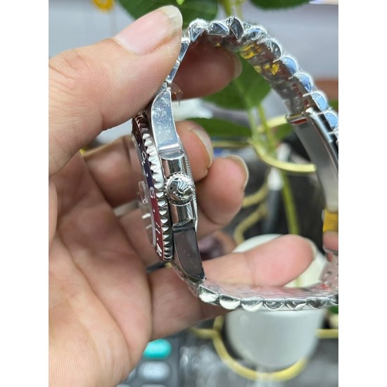“可乐圈” ROLEX 劳力士 GMT格林尼治型 尺寸40mm!精钢表壳表链,蓝宝石镜面,超级夜光,双向陶瓷旋转表圈,原装折叠扣! “可乐圈” ROLEX 劳力士 GMT格林尼治型 尺寸40mm!精钢表壳表链,蓝宝石镜面,超级夜光,双向陶瓷旋转表圈,原装折叠扣!