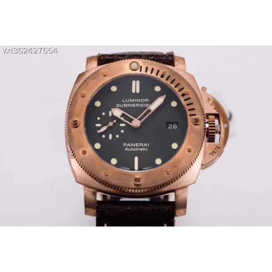 VS沛纳海 Pam382 升级V2啦!。机芯功能升级:时针单独调时 通过时针调历。机芯背透 :摆轮与正品一致 螺丝孔位95%以上接近正品。47mm,搭载自动上链机芯,大家常说硬汉风格什么的,我觉得青铜382才是最最硬汉的沛纳海,不光在造型上够钢猛,青铜材质更是在经过岁月洗礼后变得不一样,有经历,有故事,有一种沧桑感,这才是真正的硬汉!敢死队同款哦!商品规格:默认规格 VS沛纳海 Pam382 升级V2啦!。机芯功能升级:时针单独调时 通过时针调历。机芯背透 :摆轮与正品一致 螺丝孔位95%以上接近正品。47mm,搭载自动上链机芯,大家常说硬汉风格什么的,我觉得青铜382才是最最硬汉的沛纳海,不光在造型上够钢猛,青铜材质更是在经过岁月洗礼后变得不一样,有经历,有故事,有一种沧桑感,这才是真正的硬汉!敢死队同款哦!商品规格:默认规格