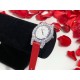 萧邦新款 LHEURE DU DIAMANT MEDIUM OVAL 此款LHeure du Diamant 椭圆形切割雕纹镶钻表盘 环以点缀钻石的表圈 优雅气韵 时尚风格和萧邦精湛的手工艺尽显无遗 光华耀目 MM™ 白玫同价 萧邦新款 LHEURE DU DIAMANT MEDIUM OVAL 此款LHeure du Diamant 椭圆形切割雕纹镶钻表盘 环以点缀钻石的表圈 优雅气韵 时尚风格和萧邦精湛的手工艺尽显无遗 光华耀目 MM™ 白玫同价