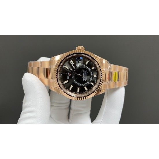 今日推荐劳力士 天行者 玫瑰金灰面 42mm 9002机 顶级品质 出货实拍✈️‏‍   ﻿ ﻿