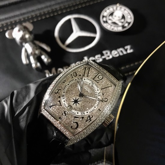 法兰克 穆勒(Franck Muller)⌚️51*17mm 全自动机械机芯独特复古的酒桶壳身设计就像美式嘻皮士的皮衣敢梦想 享自由 法兰克 穆勒(Franck Muller)⌚️51*17mm 全自动机械机芯独特复古的酒桶壳身设计就像美式嘻皮士的皮衣敢梦想 享自由