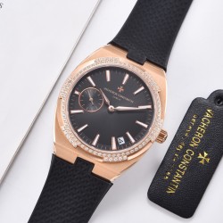 FK-VACHERON CONSTANTIN【江诗丹顿】纵横四海系列火热上市，突破传统，时尚优雅的多彩表带，可满足佩戴者在不同场合的需求，多样化的色彩设计演绎大胆而时尚的风格，江诗丹顿在装置时始终将舒适性放在首位，确保腕表完美贴合手腕，纯钢表壳，进口石英机芯，蓝宝石水晶玻璃，舒适胶质表带，采用原装针式表扣佩戴方便！尺寸:36.5mm