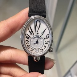 ⚠️到货啦 新版宝玑              实拍 Breguet-宝玑那不勒斯皇后系列！        史上最强最美 超薄 最新升级版本 绝对值得拥有的一款 正品一致的拉丁料绢表带 蓝宝石拱桥弧形玻璃 表盘用天然白色珍珠母贝 阿拉伯数字时符 经典的蓝钢宝玑指针 6点位设有一颗水滴形钻石  机芯是586/1自动上链机  我们一直正品完美复刻 那不勒斯皇后款 绝对的女神气质名媛款 最重要的是百搭得来不失少女心 必入款❗带上一秒变女神，各种派对，晚会，聚会，约会，发布会，让你BlingBling。