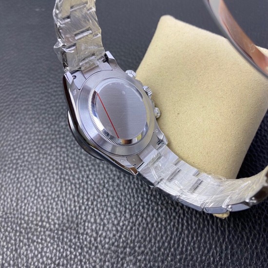 ROLEX 劳力士 彩虹拿一表难求!镶嵌根据原厂颜色渐变过渡最协调的36颗宝石进行优化处理,高度、角度一致,折射效果非常漂亮。蓝宝石透彻效果镜面,抛光打磨精湛细腻! ROLEX 劳力士 彩虹拿一表难求!镶嵌根据原厂颜色渐变过渡最协调的36颗宝石进行优化处理,高度、角度一致,折射效果非常漂亮。蓝宝石透彻效果镜面,抛光打磨精湛细腻!