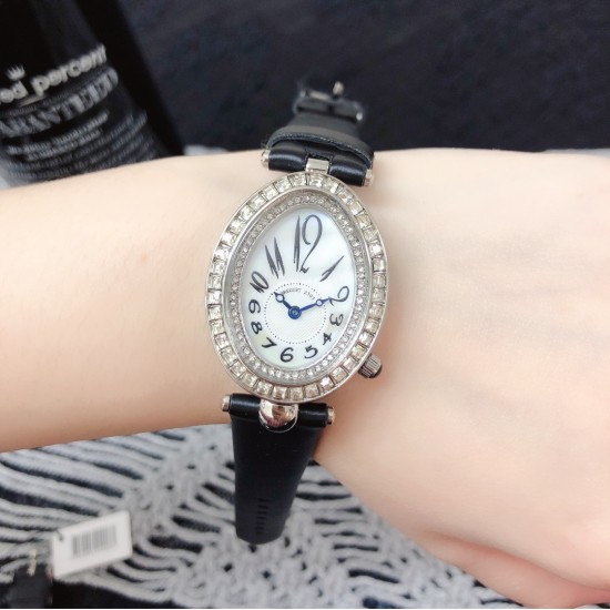 2019新款Breguet-宝玑那不勒斯皇后系列! 史上最强最美 绝对值得拥有的一款 拱桥弧形、表盘用天然白色珍珠母贝 阿拉伯数字时符 经典的蓝钢宝玑指针,完美复刻 那不勒斯皇后款 绝对的女神气质名媛款 最重要的是百搭得来不失少女心 必入款❗带上一秒变女神,各种派对,晚会,聚会,约会,发布会,让你BlingBling 2019新款Breguet-宝玑那不勒斯皇后系列! 史上最强最美 绝对值得拥有的一款 拱桥弧形、表盘用天然白色珍珠母贝 阿拉伯数字时符 经典的蓝钢宝玑指针,完美复刻 那不勒斯皇后款 绝对的女神气质名媛款 最重要的是百搭得来不失少女心 必入款❗带上一秒变女神,各种派对,晚会,聚会,约会,发布会,让你BlingBling