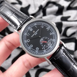 实物拍摄品牌：江诗丹顿 -Vacheron Constantin  类型：[酷]男士腕表表壳：316精钢（做工优质）表带：进口真牛皮/简约针扣机芯：高级定制全自动机械机芯（走时稳定）玻璃：高级强化镀膜镜面尺寸：直径39mm，厚度12.5mm