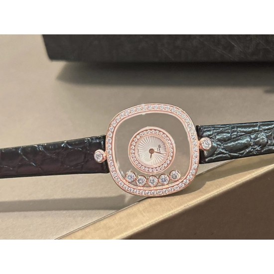 品牌：Chopard-萧邦最新款方形Happy Diamonds❤️瑞士原厂石英机芯 五颗快乐钻石在表盘自由流动  电镀18k金好货不等人哦～[机智]