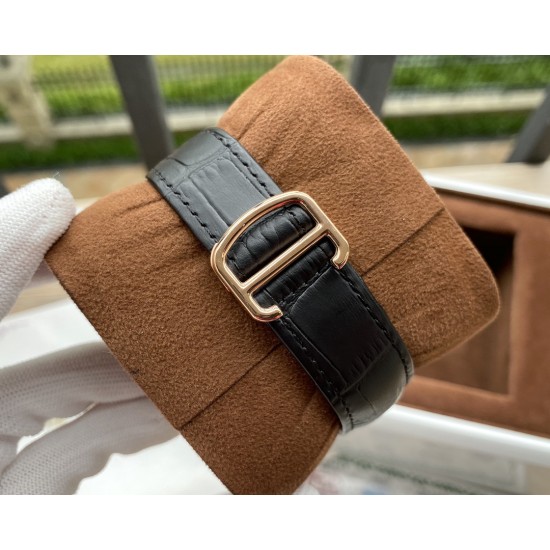 卡地亚 Cartier 精品男士腕表,独特九字位月相设计,技艺精湛,独具匠心,尊贵大气,绅士风范。采用全自动机械机芯,顶级316精钢表壳,进口小牛皮表带,矿物质超强镜面,尺寸42*12 卡地亚 Cartier 精品男士腕表,独特九字位月相设计,技艺精湛,独具匠心,尊贵大气,绅士风范。采用全自动机械机芯,顶级316精钢表壳,进口小牛皮表带,矿物质超强镜面,尺寸42*12