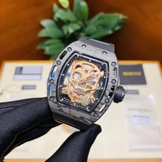 理查徳 米勒 Richard Mille RM052系列 最新鬼头夜光碳纤升级版 颅骨系列 碳纤维壳身 搭载原装进口机械机芯更突显了这块腕表的运动风格 透过防眩光鑫的表镜 可见到悬浮式镂空机芯 其大胆个性的颅骨设计霸气夺目 成功捕获一众腕表爱好者的心 骷髅形象 打造一个不拘泥于主流的钟表世界! 理查徳 米勒 Richard Mille RM052系列 最新鬼头夜光碳纤升级版 颅骨系列 碳纤维壳身 搭载原装进口机械机芯更突显了这块腕表的运动风格 透过防眩光鑫的表镜 可见到悬浮式镂空机芯 其大胆个性的颅骨设计霸气夺目 成功捕获一众腕表爱好者的心 骷髅形象 打造一个不拘泥于主流的钟表世界!