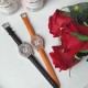 商品编号:384140774萧邦 LHEURE DU DIAMANT MEDIUM OVAL 此款LHeure du Diamant 椭圆形切割贝壳雕纹镶钻表盘 环以点缀钻石的表圈 优雅气韵 时尚风格和萧邦精湛的手工艺尽显无遗 光华耀目商品规格:默认规格 商品编号:384140774萧邦 LHEURE DU DIAMANT MEDIUM OVAL 此款LHeure du Diamant 椭圆形切割贝壳雕纹镶钻表盘 环以点缀钻石的表圈 优雅气韵 时尚风格和萧邦精湛的手工艺尽显无遗 光华耀目商品规格:默认规格