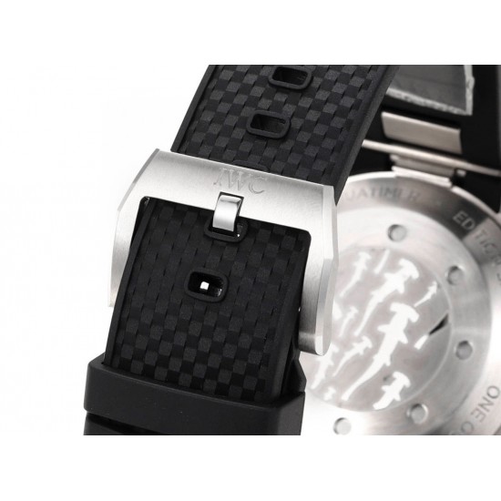 N1Factory 新品 IWC 万国 大鲨鱼特别版新力作 ❗️海洋计时系列 OT1 五针 市场最高版本 万 国IWC“鲨鱼”特别版鲨鱼基因非凡的适应能力,超越他人的捕猎技能,让鲨鱼,成为深海里的王者。而保护海洋,是它坚毅的使命。海洋是如此的神秘、壮美,正是各种基因之间的合作与竞争,让生命的奇迹不断上演。向自然拜师,适者生存鑫。 N1Factory 新品 IWC 万国 大鲨鱼特别版新力作 ❗️海洋计时系列 OT1 五针 市场最高版本 万 国IWC“鲨鱼”特别版鲨鱼基因非凡的适应能力,超越他人的捕猎技能,让鲨鱼,成为深海里的王者。而保护海洋,是它坚毅的使命。海洋是如此的神秘、壮美,正是各种基因之间的合作与竞争,让生命的奇迹不断上演。向自然拜师,适者生存鑫。