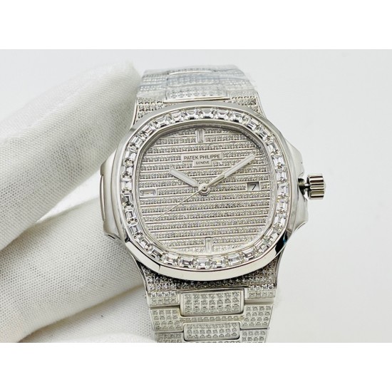 【PFF Factory匠心力作 欢迎品鉴】百达翡丽PATEK PHILIPPE优雅运动系列5711/1A鹦鹉螺,钢表之王,全网最佳解毒方案!细节方面: 1⃣️直径40毫米!2⃣️搭配定制版机改Cal.324自动机芯。 3⃣️316L定制级人体工程学表带! 4⃣️钢带圈口珠是钻石型的,与正品相结合。 PFF Factory匠心独运 精品之作 佩戴5711/1A既彰显青春活力,又由内而外散发出一股浓浓的沉稳气息,是一款当之无愧的“钢表之王”欢迎您的品鉴! 【PFF Factory匠心力作 欢迎品鉴】百达翡丽PATEK PHILIPPE优雅运动系列5711/1A鹦鹉螺,钢表之王,全网最佳解毒方案!细节方面: 1⃣️直径40毫米!2⃣️搭配定制版机改Cal.324自动机芯。 3⃣️316L定制级人体工程学表带! 4⃣️钢带圈口珠是钻石型的,与正品相结合。 PFF Factory匠心独运 精品之作 佩戴5711/1A既彰显青春活力,又由内而外散发出一股浓浓的沉稳气息,是一款当之无愧的“钢表之王”欢迎您的品鉴!