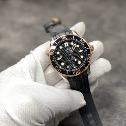 【VS出品】欧米茄 海马300M 316精钢材质打造！玫瑰金，胶带款！8800机 42MM！出货实拍