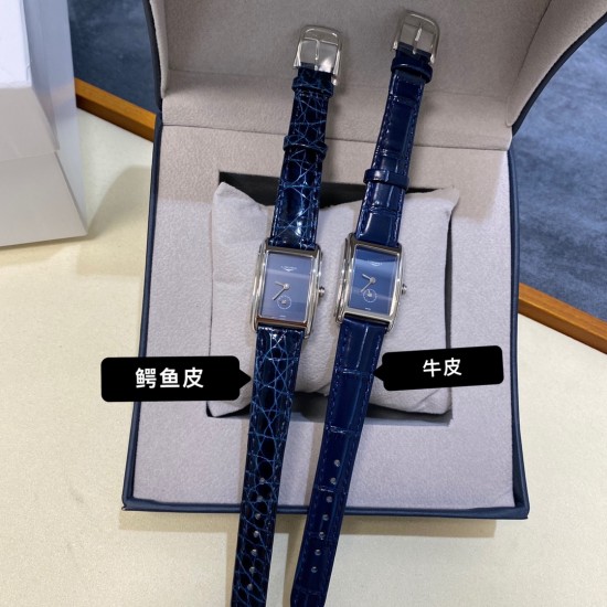 新款上市!浪琴表黛绰维纳系列石英女士腕表,意式生活邂后现代优雅,精致优雅知性,高端配置,搭配进口石英机芯,拱形双卜蓝宝石玻璃镜面,精钢表壳,表盘尺寸:20.8✖️32mm 新款上市!浪琴表黛绰维纳系列石英女士腕表,意式生活邂后现代优雅,精致优雅知性,高端配置,搭配进口石英机芯,拱形双卜蓝宝石玻璃镜面,精钢表壳,表盘尺寸:20.8✖️32mm