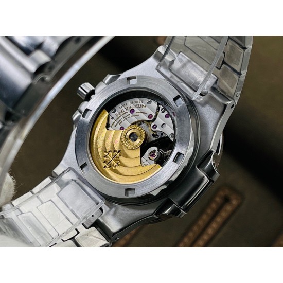 【PFF Factory2021牛年力作】V2升级版 【市场最高品质版本】百达.翡丽Patekphilippe运动系列(鹦鹉螺)5724(霸道总裁)升级版!1⃣️所有功能同正品(10字位动能显示,7字位日历和月相 4字位小秒针),和原装一样的带水平压纹图案,带荧光刻度 !2⃣️直径40毫米,904L精钢镀金,蓝宝石玻璃镜面。3⃣️5722和5724款的外钻为施华洛世奇钻,通透闪亮,气质非凡。在目前技术范畴内尽可能接近原装,此款腕表可以让您驾驭所有场合!PFF匠心之作 欢迎您的品鉴! 【PFF Factory2021牛年力作】V2升级版 【市场最高品质版本】百达.翡丽Patekphilippe运动系列(鹦鹉螺)5724(霸道总裁)升级版!1⃣️所有功能同正品(10字位动能显示,7字位日历和月相 4字位小秒针),和原装一样的带水平压纹图案,带荧光刻度 !2⃣️直径40毫米,904L精钢镀金,蓝宝石玻璃镜面。3⃣️5722和5724款的外钻为施华洛世奇钻,通透闪亮,气质非凡。在目前技术范畴内尽可能接近原装,此款腕表可以让您驾驭所有场合!PFF匠心之作 欢迎您的品鉴!