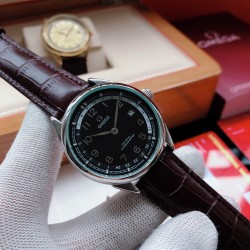 欧米茄-OMEGA X8 精品男士腕表，简约三针搭配3字位单日历 斜角月字面设计，316精钢表壳，原装西铁城8215新机芯（超准走时）尺寸：40mm厚12mm，顶级进口牛皮表带，装配原装针扣 A级水晶镜面[爱心]请认准SJ——精品不断 三杰为你精致推荐男士精品机械腕表 精致传承真实效果 SJ品质的保证