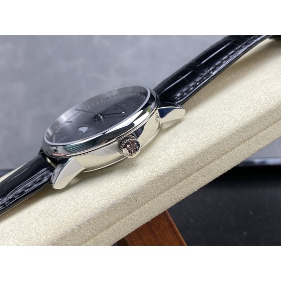 江诗丹顿 VC R39 Vacheron constantin 经典之美品鉴江诗丹顿 纵横四海系列 众横四海系列 逆跳日历款腕表 型号4000V/210A-B911 堪称意义非凡的里程碑之作。凝聚着日内瓦悠久制表传统的钟表复杂功能,体现出超凡技艺与时代风尚的绝妙融合。 采用自制Cal.2460 R31L/2机芯 直径41毫米 904钢带官网同步 一键拆卸 同时另可自由更换搭配胶带 皮带! 欢迎各大表友品鉴。 江诗丹顿 VC R39 Vacheron constantin 经典之美品鉴江诗丹顿 纵横四海系列 众横四海系列 逆跳日历款腕表 型号4000V/210A-B911 堪称意义非凡的里程碑之作。凝聚着日内瓦悠久制表传统的钟表复杂功能,体现出超凡技艺与时代风尚的绝妙融合。 采用自制Cal.2460 R31L/2机芯 直径41毫米 904钢带官网同步 一键拆卸 同时另可自由更换搭配胶带 皮带! 欢迎各大表友品鉴。
