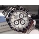 ROLEX 劳力士 专柜，和他们谈起热门款很少有货，Sales大姐说：劳力士从来不缺客户，缺的是货[捂脸]其实的确，说话是牛逼，但是是事实！绿水鬼很火吧，但迪通拿貌似逼格更高。9万多的公价已经被炒到了15万，肯定会破17！是真正一表难求。