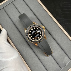 黄金游艇！ROLEX 劳力士 YACHT MASTER 游艇名仕型 116655 运动男表 精钢镀厚玫瑰金表壳 陶瓷表圈 可双向转动 旋入式表冠 蓝宝石镜面有日历放大镜6点位镭射皇冠防伪 橡胶表带 表带侧面有OYSTERFLEX字样雕刻 表带背面有导汗槽 Glidelock折叠保险表扣！