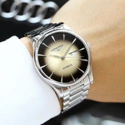 品牌： 浪琴-LONGINES  100米防水 类型：[酷]男士腕表表壳：316精钢（做工优质)表带：进口小牛皮/316精钢(两种可选)机芯：日本进口8215全自动机械机芯（走时稳定）玻璃：高级双卜蓝宝石镜面(防划花)尺寸：直径40mm，厚度12mm