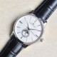 2019推出新款 Jaeger-leCoultre Master Ultra Thin Moon积家超薄月相大师系列42mm腕表,简洁的线条设计,赏心悦目的表盘。 显示令表盘尽显活力,6位24小时指针宛如一幕和谐美妙的腕上芭蕾。透过玻璃底盖,机芯运行一目了然。这款厚度仅5.8毫米的超薄机芯向世人证实,超凡的技艺和极尽复杂的功能可以在狭小的空间内完美展现 2019推出新款 Jaeger-leCoultre Master Ultra Thin Moon积家超薄月相大师系列42mm腕表,简洁的线条设计,赏心悦目的表盘。 显示令表盘尽显活力,6位24小时指针宛如一幕和谐美妙的腕上芭蕾。透过玻璃底盖,机芯运行一目了然。这款厚度仅5.8毫米的超薄机芯向世人证实,超凡的技艺和极尽复杂的功能可以在狭小的空间内完美展现