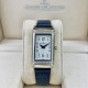 积家JAEGER-LECOULTRE 女士翻转系列:瑞士石英。个性独特魅力,40mmx20mm。材质:精钢打造,蓝宝水晶玻璃,阿拉伯数字表盘,太妃形指针,搭配意大利小牛皮,尽显貴族的风范! 积家JAEGER-LECOULTRE 女士翻转系列:瑞士石英。个性独特魅力,40mmx20mm。材质:精钢打造,蓝宝水晶玻璃,阿拉伯数字表盘,太妃形指针,搭配意大利小牛皮,尽显貴族的风范!