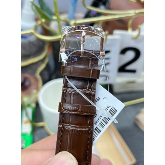 IWC 万国 波涛菲诺 系列!316L精钢表壳顶级打磨,表耳R弧度同步原装够大,线条更优美,表壳与底盖衔接完美,定制日历字体及粗细 绅士商务休闲首选! IWC 万国 波涛菲诺 系列!316L精钢表壳顶级打磨,表耳R弧度同步原装够大,线条更优美,表壳与底盖衔接完美,定制日历字体及粗细 绅士商务休闲首选!