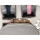 实拍【IWC 2019推出女士全新 Portofino波涛菲诺系列】1⃣️:壳套尺寸34mm/8.8mm采用316精钢材质打磨,每个壳套全程CNC处理所有细节达到完美2⃣️:采用进口日本9015天文台级别经过本厂严格把控 调试 达到零返修稳定性3⃣️:采用瑞士蓝宝石镜面 通透明亮4⃣️字面采用简洁的条丁罗马和表盘十二颗 设计呈现出精致典雅之感5⃣️:表带采用原装快速更换系统 搭配意大利小牛皮皮质柔软细腻:有六种颜色可选(绿色,兰色,黑色,深棕,酒红,粉色)6⃣️:原装表扣采用316精钢材质打磨 实拍【IWC 2019推出女士全新 Portofino波涛菲诺系列】1⃣️:壳套尺寸34mm/8.8mm采用316精钢材质打磨,每个壳套全程CNC处理所有细节达到完美2⃣️:采用进口日本9015天文台级别经过本厂严格把控 调试 达到零返修稳定性3⃣️:采用瑞士蓝宝石镜面 通透明亮4⃣️字面采用简洁的条丁罗马和表盘十二颗 设计呈现出精致典雅之感5⃣️:表带采用原装快速更换系统 搭配意大利小牛皮皮质柔软细腻:有六种颜色可选(绿色,兰色,黑色,深棕,酒红,粉色)6⃣️:原装表扣采用316精钢材质打磨