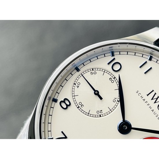 【ZF Factory销量神器】V5升级版 IWC万国葡7-葡萄牙系列 七日链 !1⃣️搭载定制版C.52010自动机械机芯!2⃣️独立小秒针,真动能指示!3⃣️蓝宝石玻璃镜面!4⃣️定制版意大利牛皮表带,原装扣子!5⃣️直径42毫米!ZF出品 必属精品 欢迎您的品鉴! 【ZF Factory销量神器】V5升级版 IWC万国葡7-葡萄牙系列 七日链 !1⃣️搭载定制版C.52010自动机械机芯!2⃣️独立小秒针,真动能指示!3⃣️蓝宝石玻璃镜面!4⃣️定制版意大利牛皮表带,原装扣子!5⃣️直径42毫米!ZF出品 必属精品 欢迎您的品鉴!