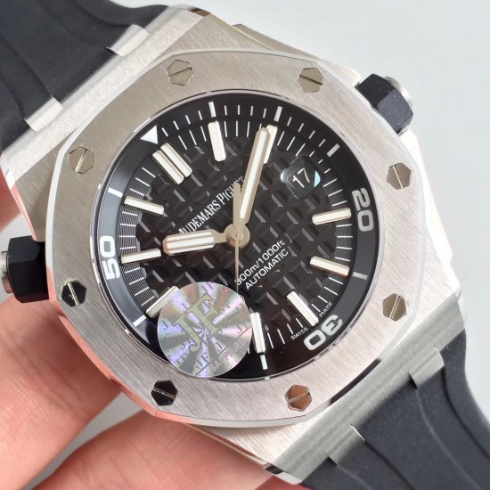 到货,JF出品 AP爱彼 15710系列 皇家橡树离岸型系列机械男表V8版本,背透3120机芯是革命性的升级,双面蓝宝石镜面,橡胶包覆层螺丝锁入式表冠,防磁装置,42mm*13.8mm。性价比最高的爱彼神器!完美。 到货,JF出品 AP爱彼 15710系列 皇家橡树离岸型系列机械男表V8版本,背透3120机芯是革命性的升级,双面蓝宝石镜面,橡胶包覆层螺丝锁入式表冠,防磁装置,42mm*13.8mm。性价比最高的爱彼神器!完美。